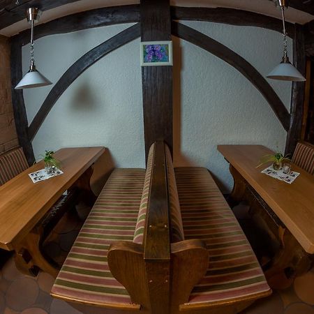 Ratskeller Niederurff - Hotel & Restaurant Бад Цвестен Екстериор снимка