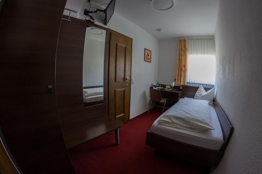 Ratskeller Niederurff - Hotel & Restaurant Бад Цвестен Стая снимка